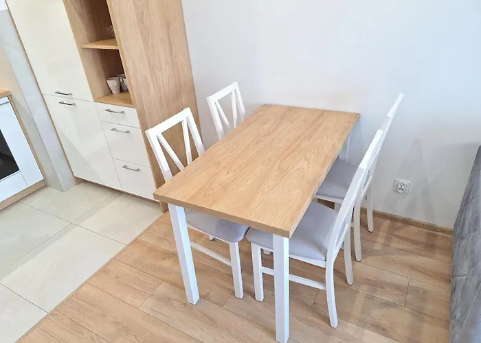 Boho Apartament - Garaz Lub Prywatny Parking, Blisko Szpitale, F-Ra Vat